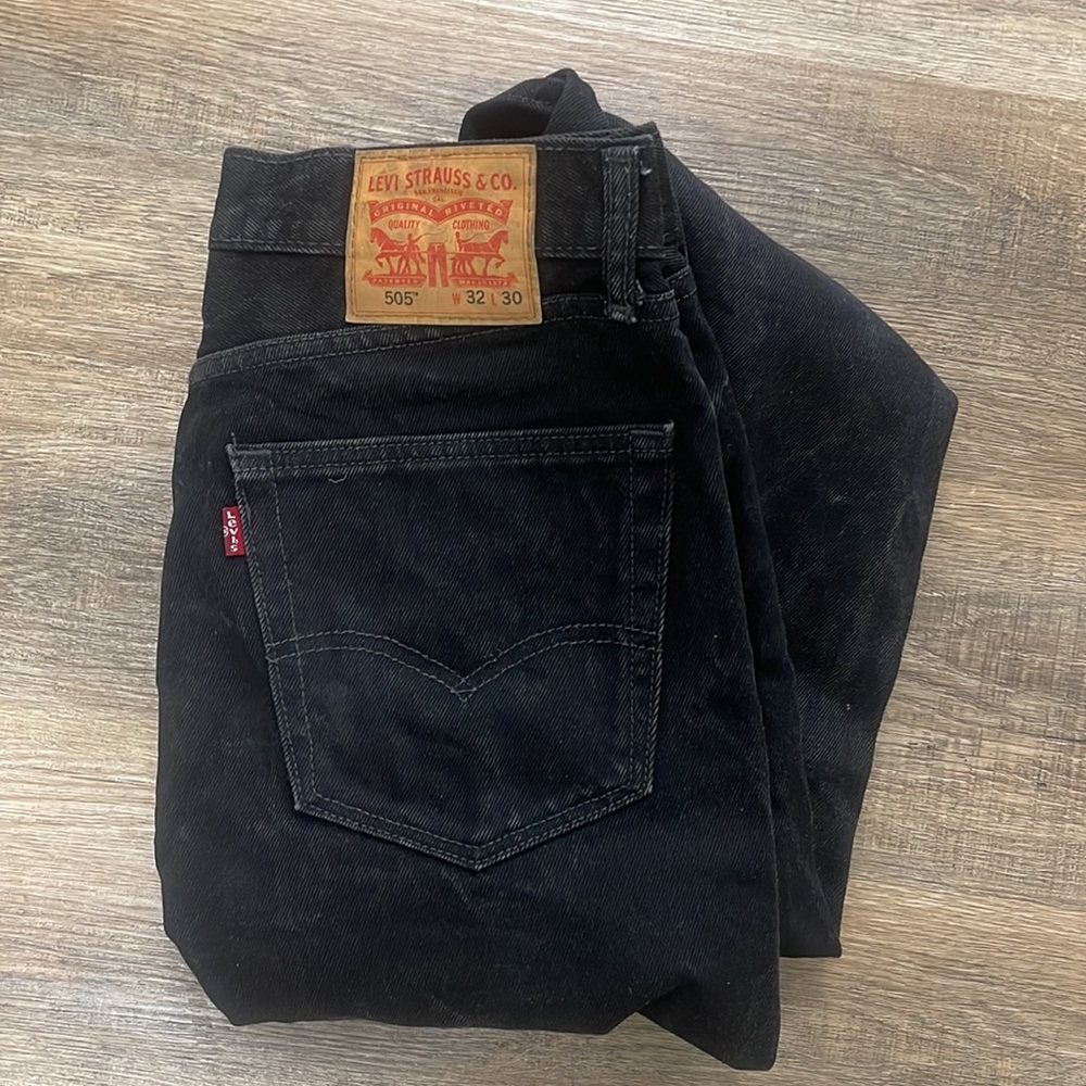 Levi 505 Size 32 30 Black Jeans - Picture 4 of 4